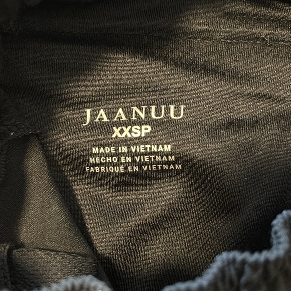 Jaanuu jogger scrubs. - Picture 7 of 8